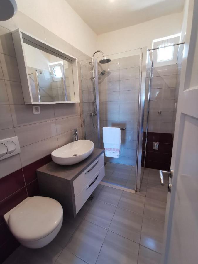 Apartment Nera 오미스 외부 사진